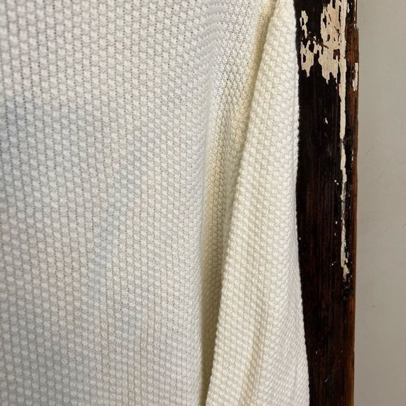 Women’s Who What Wear Pearl Button long dressy cardigan w contrast detail. - Picture 4 of 8